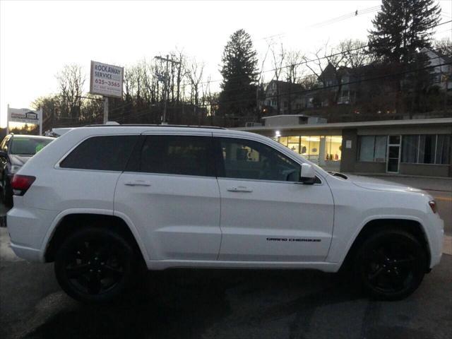 used 2015 Jeep Grand Cherokee car, priced at $11,995