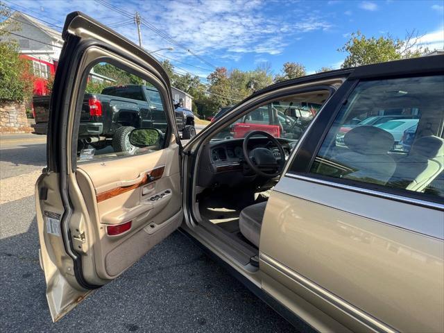 used 1999 Mercury Grand Marquis car, priced at $3,995