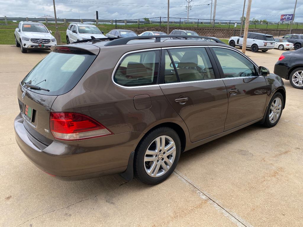 used 2012 Volkswagen Jetta SportWagen car, priced at $10,999