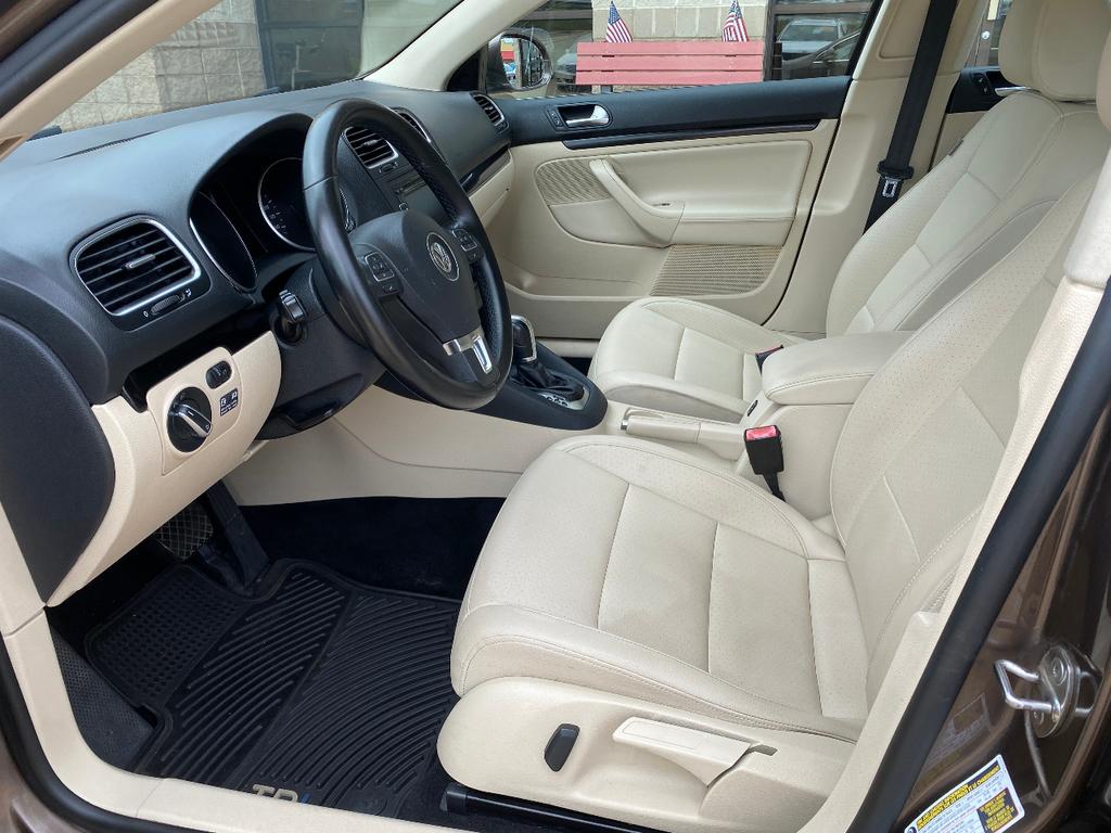 used 2012 Volkswagen Jetta SportWagen car, priced at $10,999