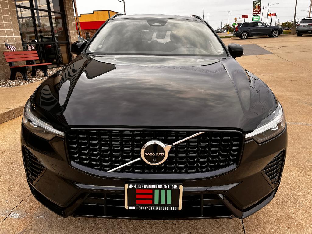 used 2025 Volvo XC60 car, priced at $40,988