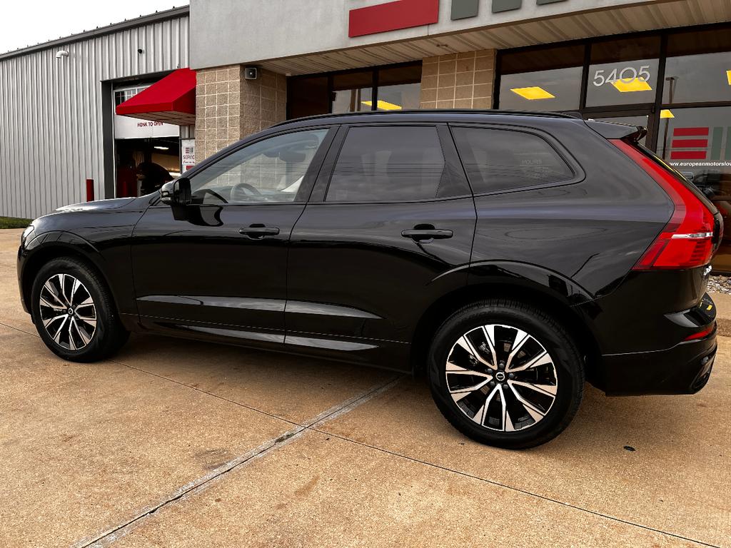 used 2025 Volvo XC60 car, priced at $40,988