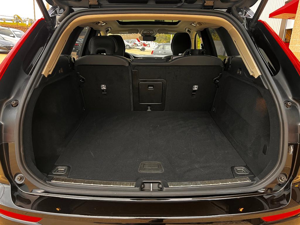 used 2025 Volvo XC60 car, priced at $40,988