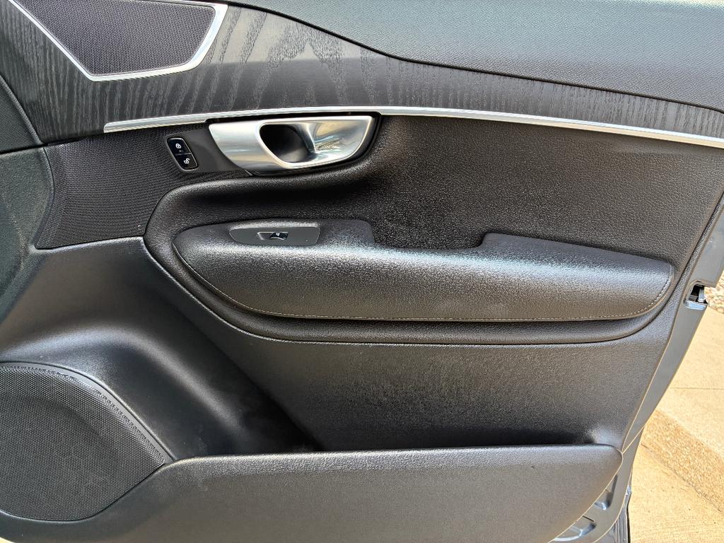 used 2020 Volvo XC90 car, priced at $23,999