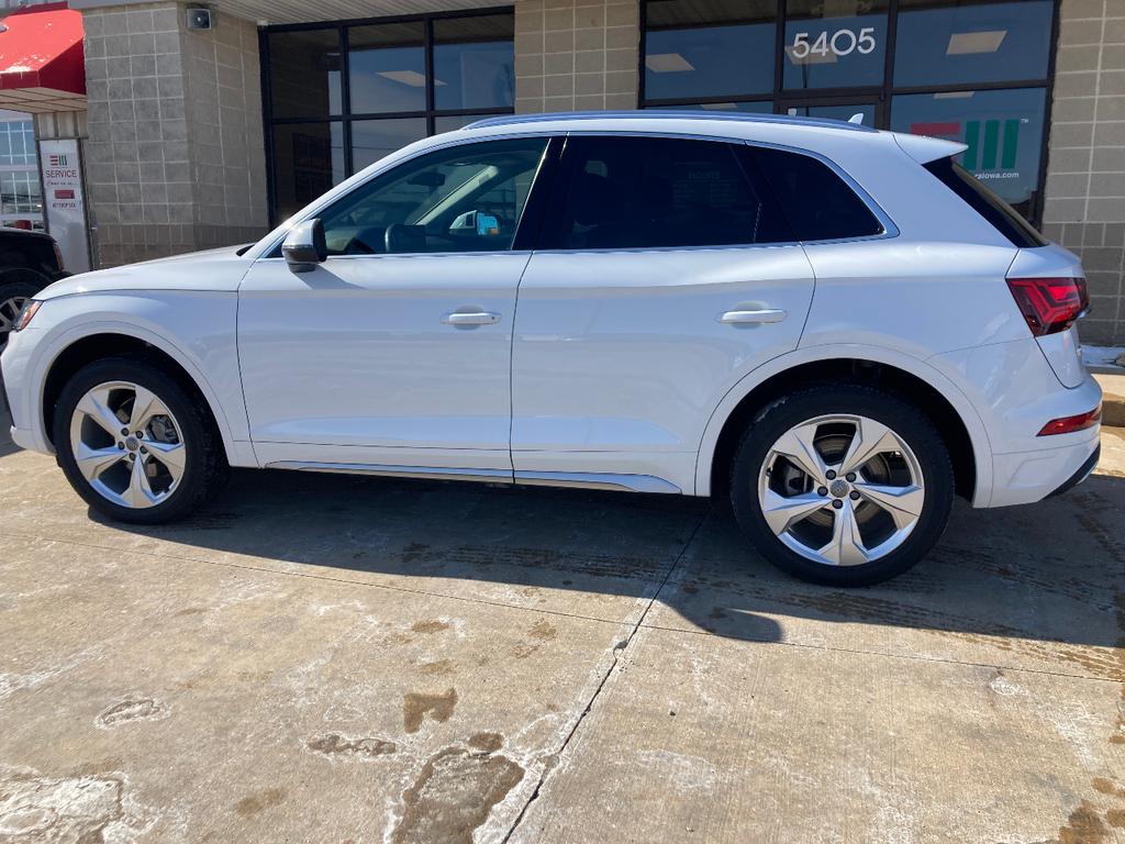 used 2021 Audi Q5 car, priced at $24,880