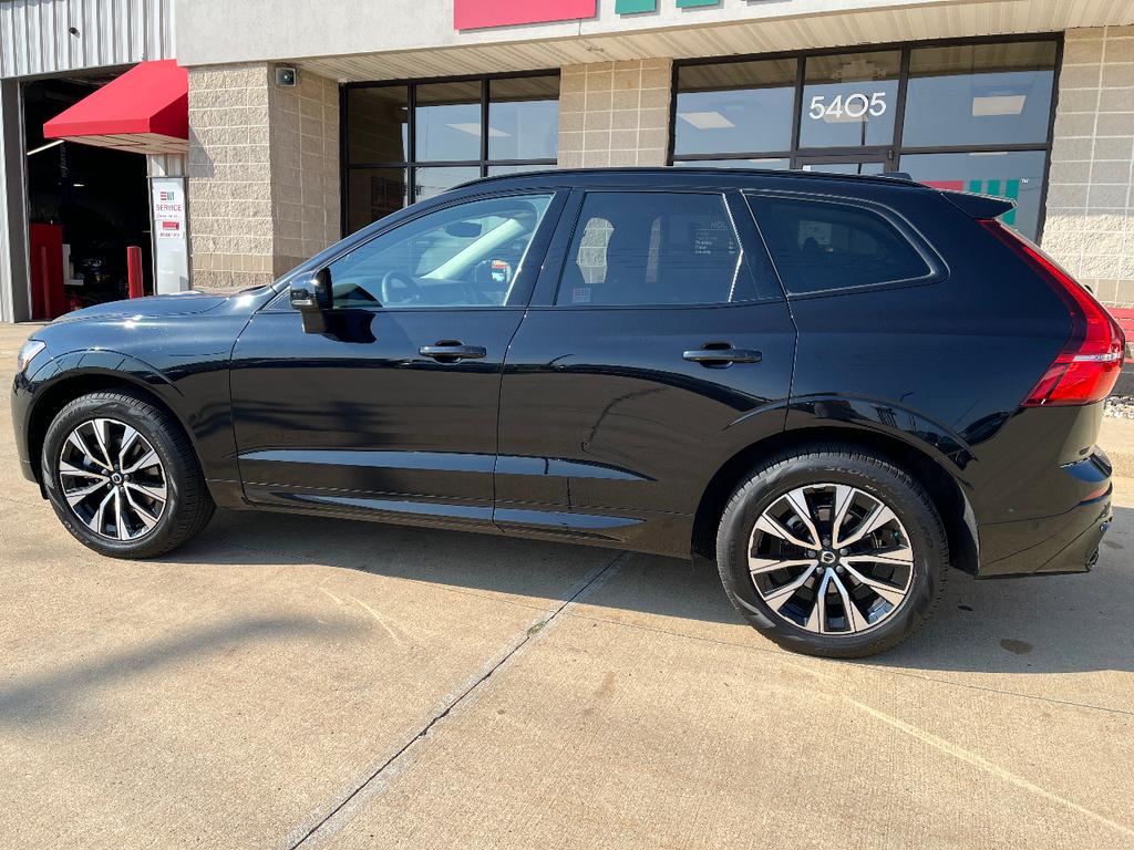 used 2025 Volvo XC60 car, priced at $41,999