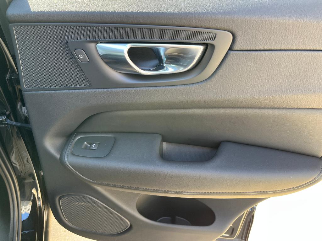 used 2025 Volvo XC60 car, priced at $41,999