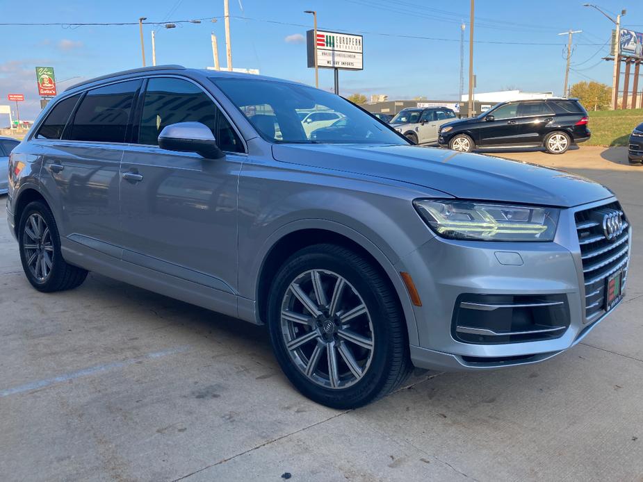 used 2019 Audi Q7 car, priced at $27,440