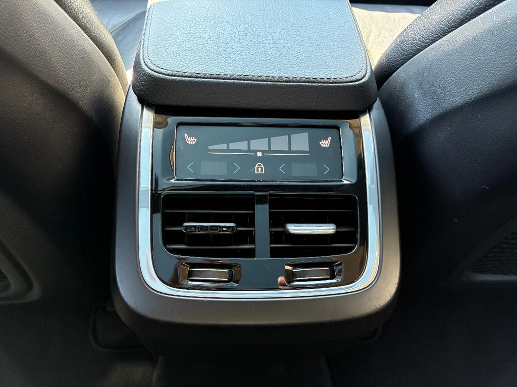 used 2020 Volvo XC90 car, priced at $24,880