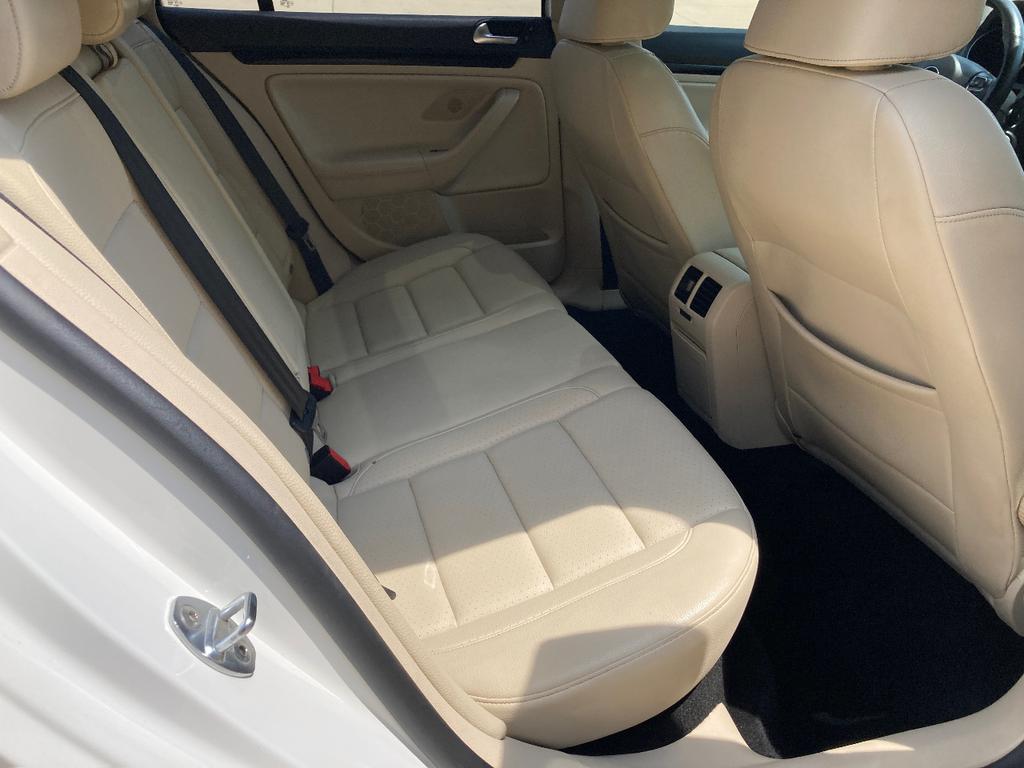 used 2013 Volkswagen Jetta SportWagen car, priced at $13,880