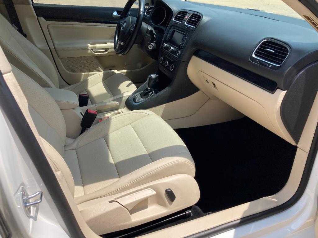 used 2013 Volkswagen Jetta SportWagen car, priced at $13,880