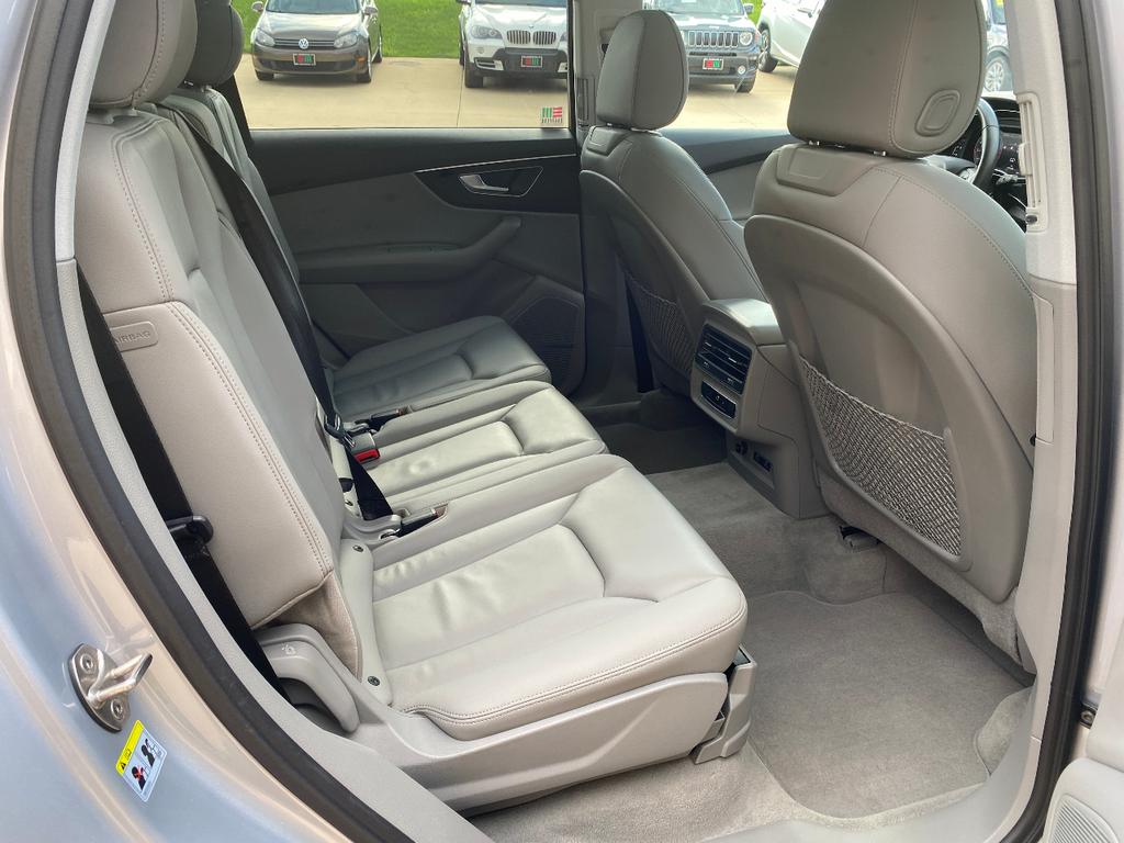 used 2022 Audi Q7 car, priced at $38,826