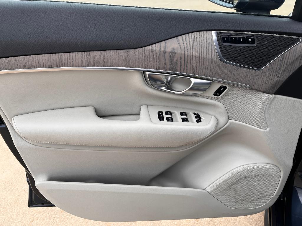 used 2023 Volvo XC90 car, priced at $39,999