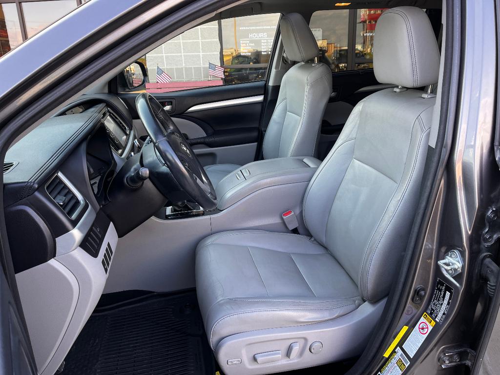 used 2016 Toyota Highlander car, priced at $14,440