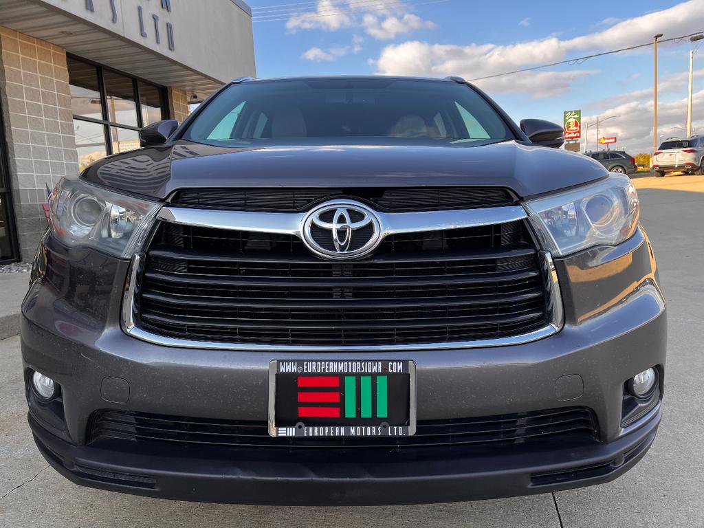 used 2016 Toyota Highlander car, priced at $14,440