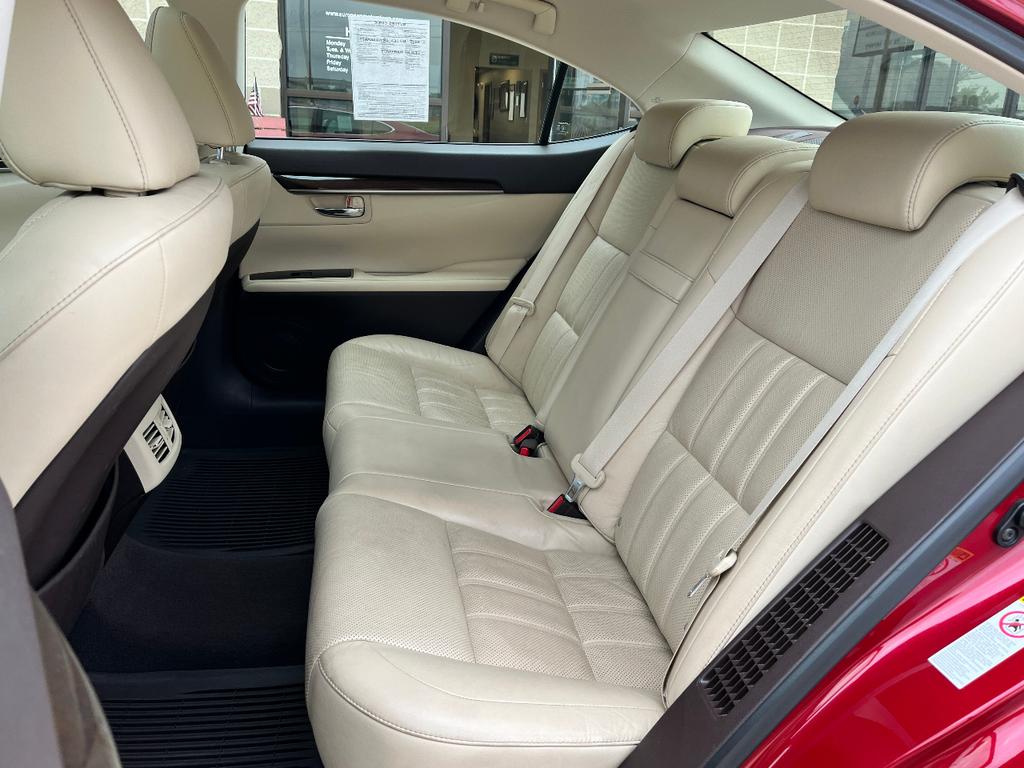 used 2016 Lexus ES 300h car, priced at $17,492
