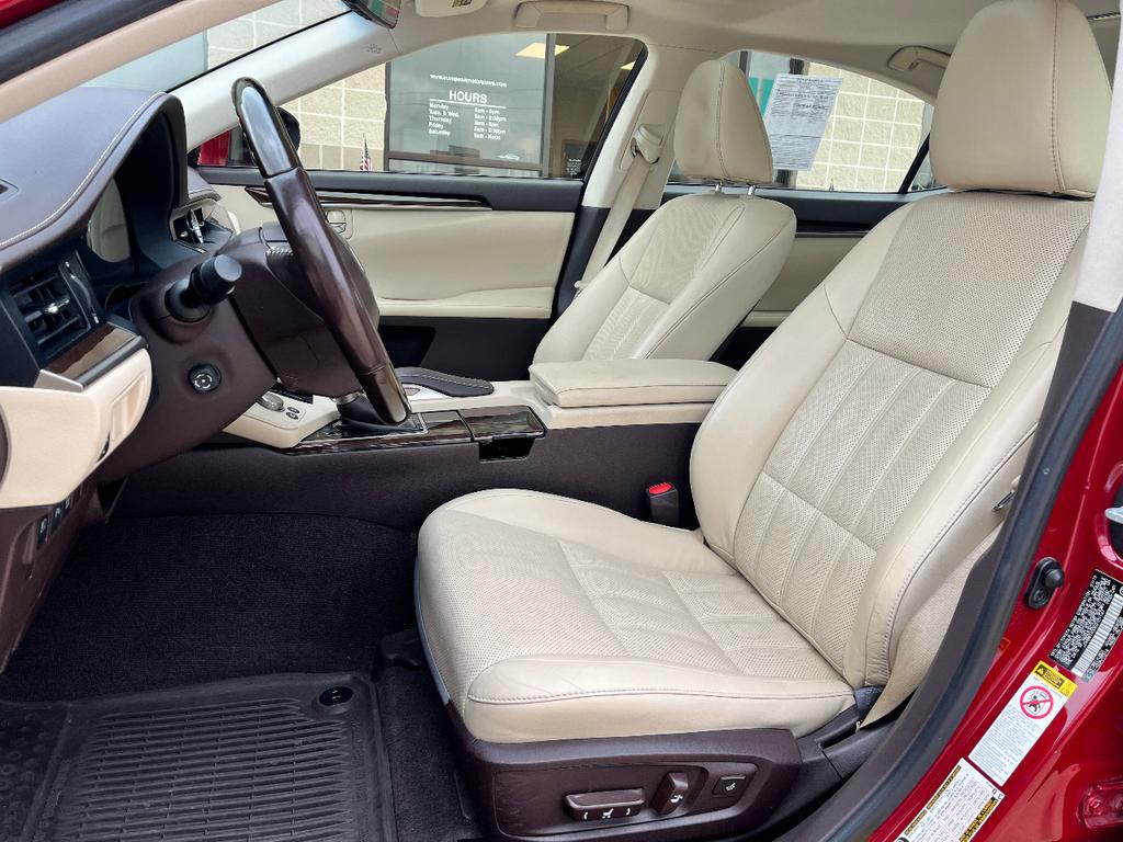 used 2016 Lexus ES 300h car, priced at $17,492
