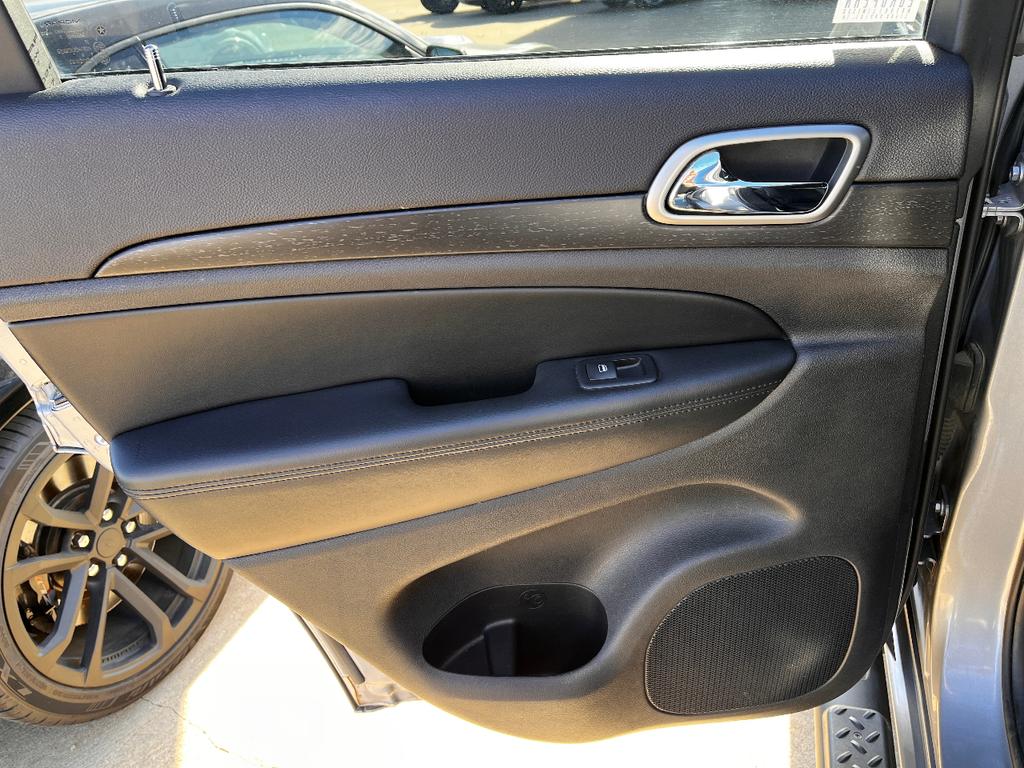 used 2017 Jeep Grand Cherokee car, priced at $14,999