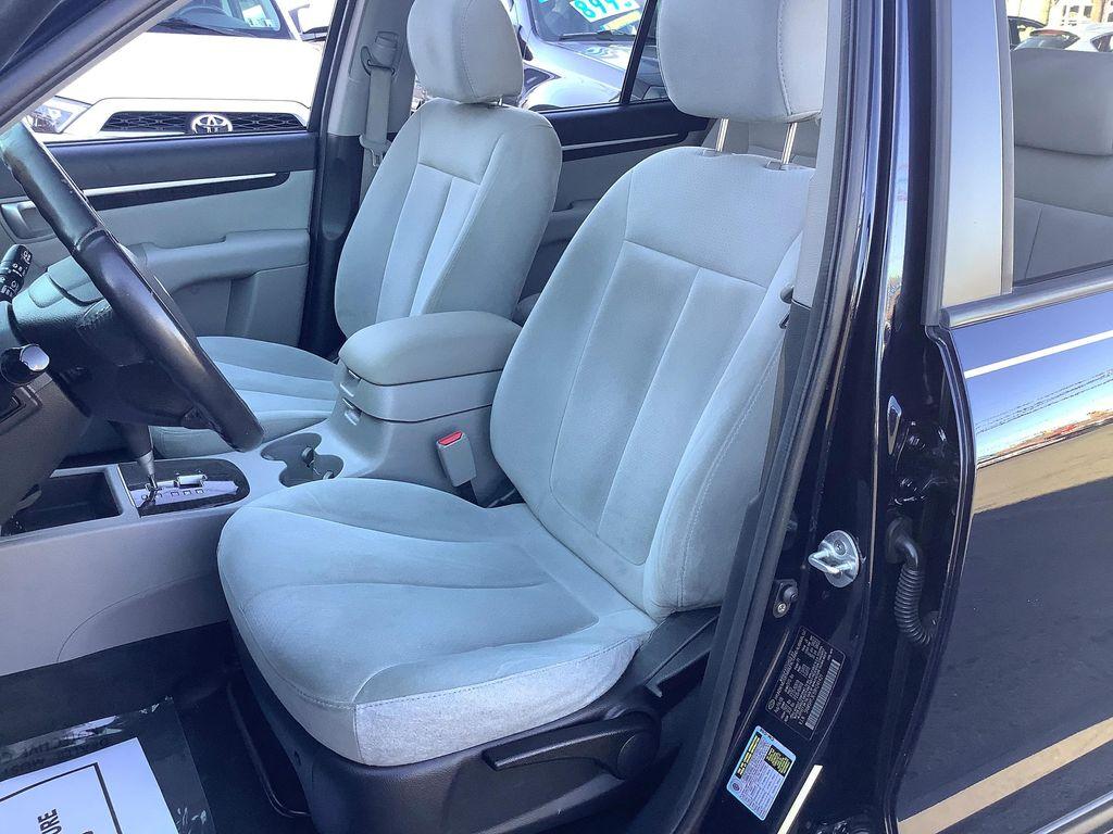 used 2009 Hyundai Santa Fe car, priced at $5,995