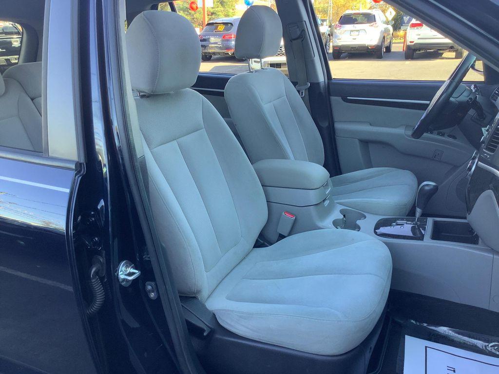 used 2009 Hyundai Santa Fe car, priced at $5,995