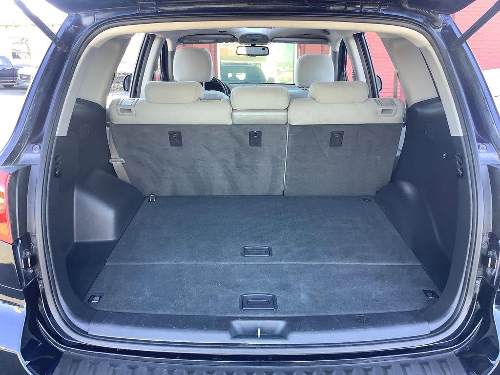 used 2009 Hyundai Santa Fe car, priced at $5,995