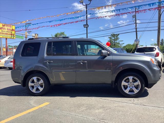 used 2012 Honda Pilot car, priced at $15,995