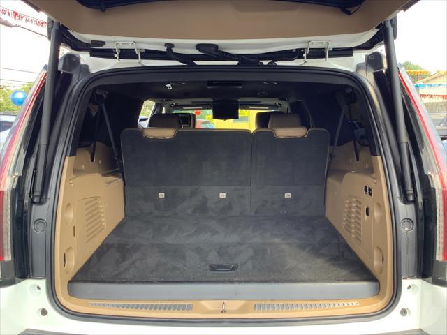 used 2019 Cadillac Escalade ESV car, priced at $36,995