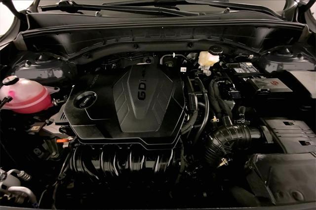 used 2024 Kia Sorento car, priced at $27,600