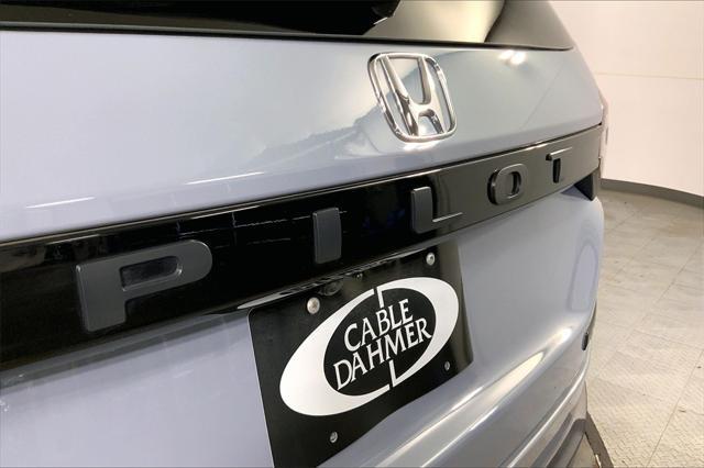 used 2023 Honda Pilot car, priced at $41,499