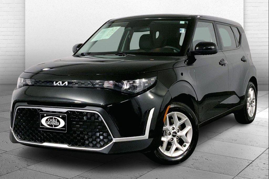 used 2023 Kia Soul car, priced at $15,300