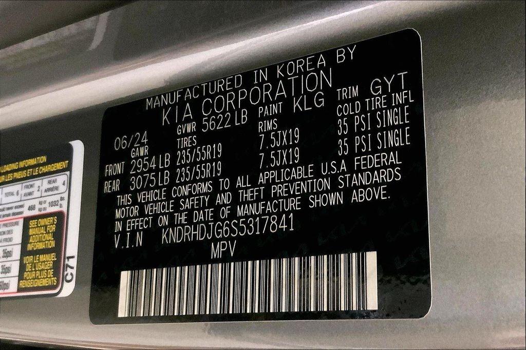 new 2025 Kia Sorento Hybrid car, priced at $41,221