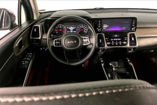 used 2023 Kia Sorento car, priced at $33,400