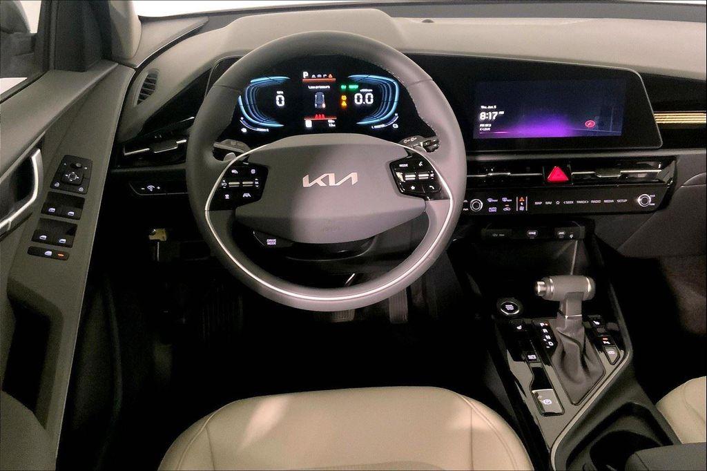 new 2025 Kia Niro car, priced at $30,106
