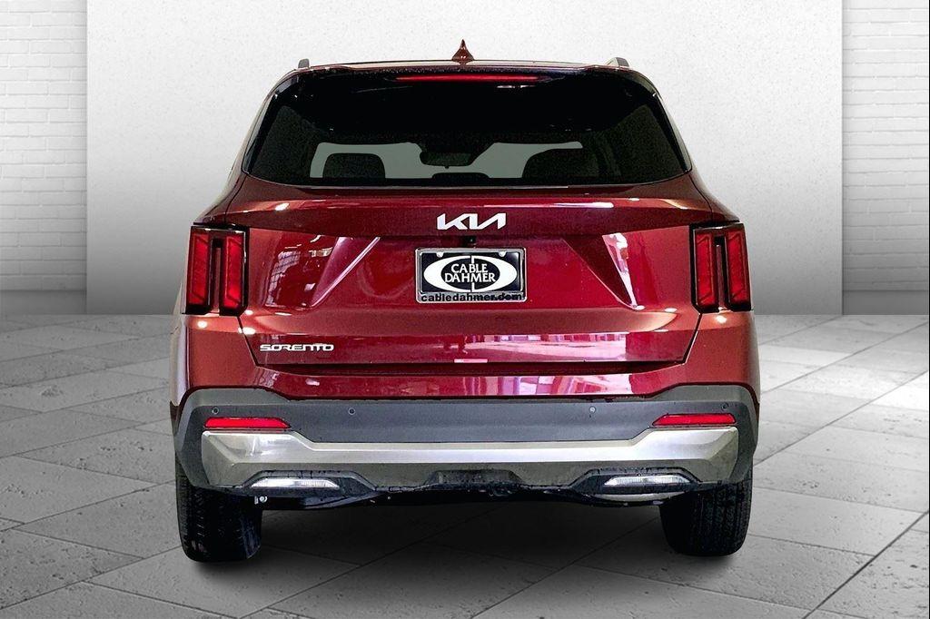 new 2025 Kia Sorento car, priced at $37,035