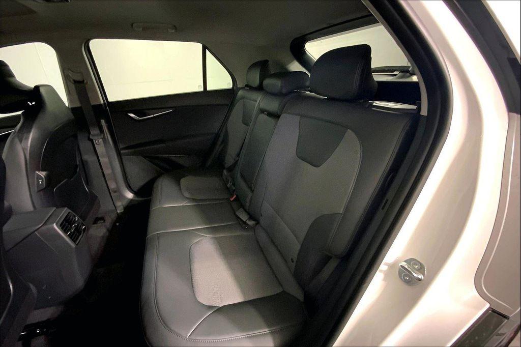 new 2025 Kia Niro car, priced at $32,333