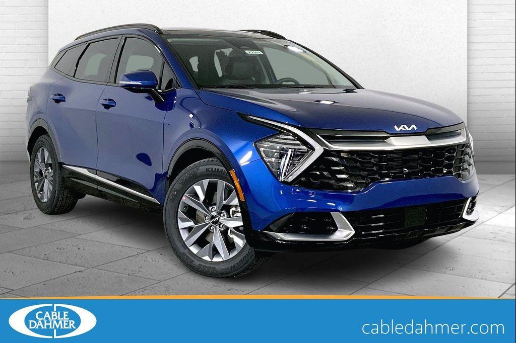 new 2025 Kia Sportage car, priced at $32,590