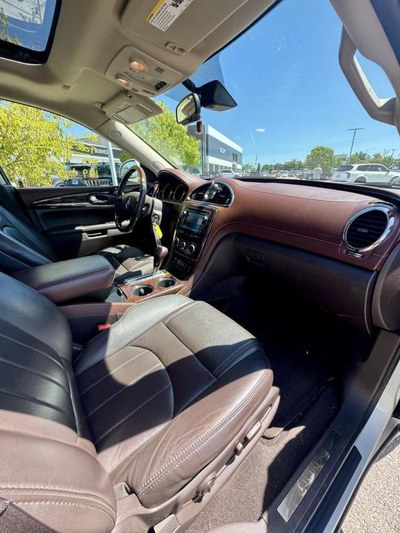 used 2014 Buick Enclave car, priced at $10,000