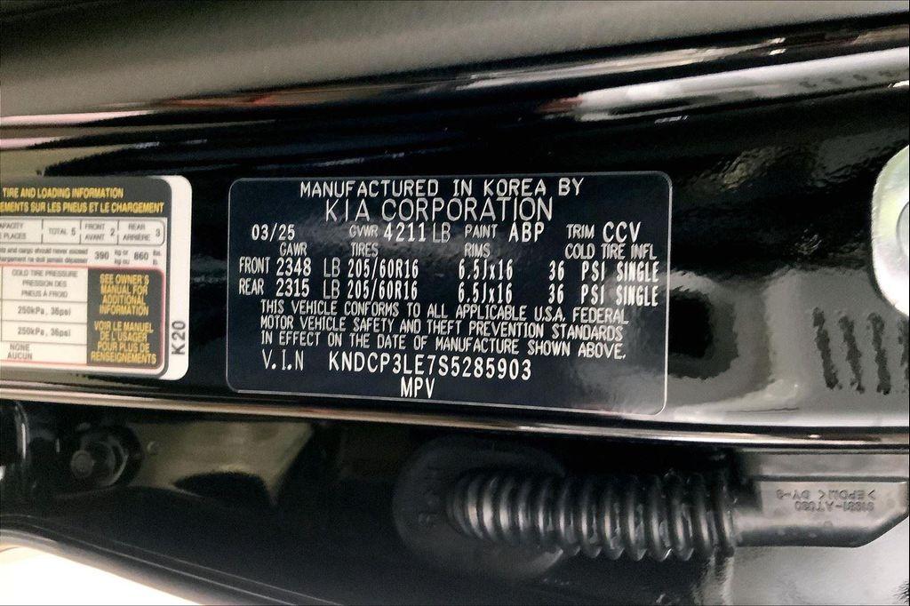 new 2025 Kia Niro car, priced at $27,893