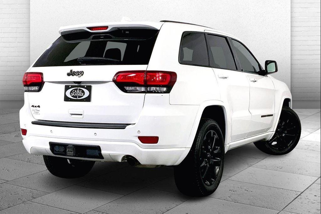 used 2021 Jeep Grand Cherokee car, priced at $17,400
