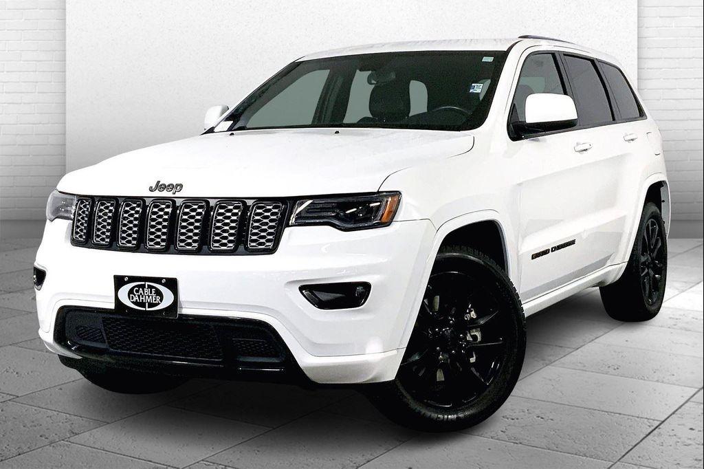 used 2021 Jeep Grand Cherokee car, priced at $17,400