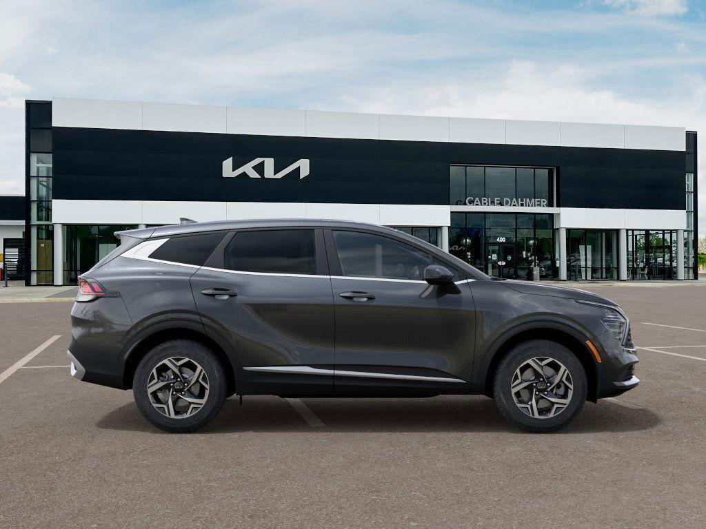 new 2025 Kia Sportage car, priced at $29,185