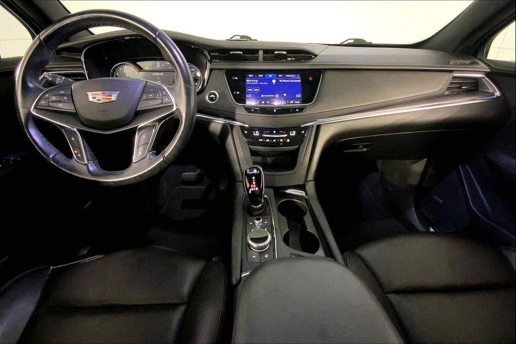 used 2021 Cadillac XT5 car, priced at $25,399