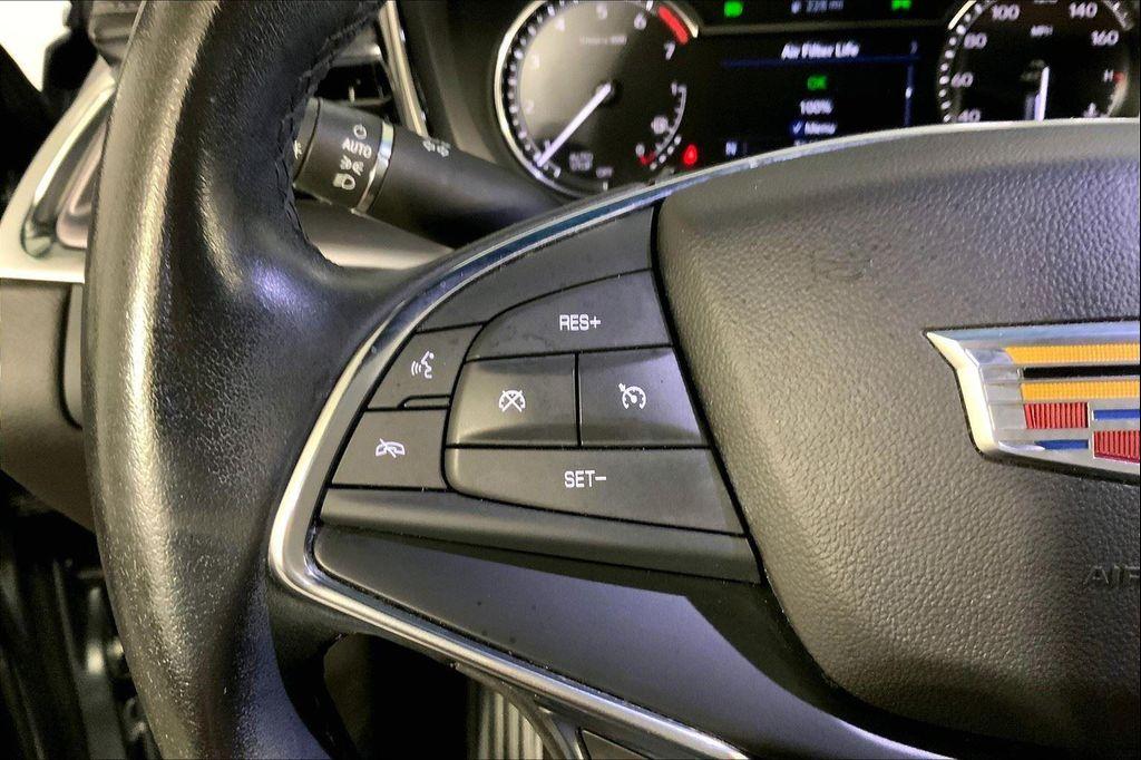 used 2021 Cadillac XT5 car, priced at $25,399