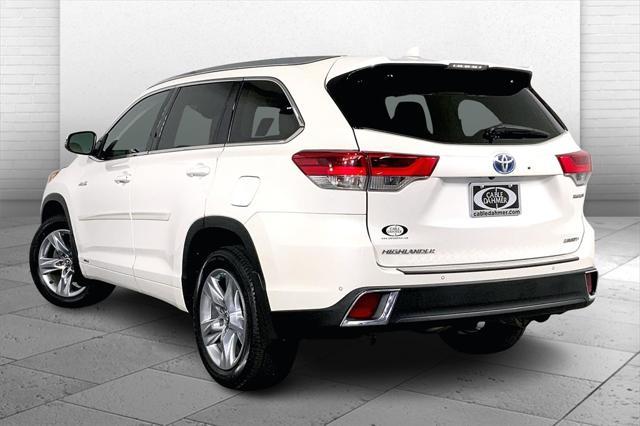 used 2017 Toyota Highlander Hybrid car, priced at $25,499