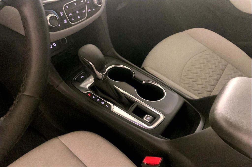 used 2023 Chevrolet Equinox car, priced at $18,200