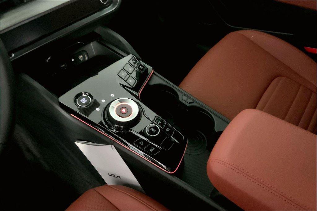 new 2025 Kia Sportage Hybrid car, priced at $37,540