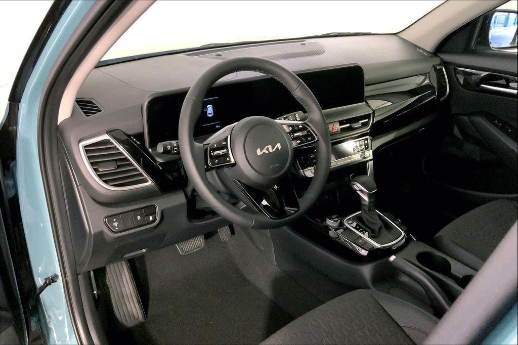new 2026 Kia Seltos car, priced at $27,370
