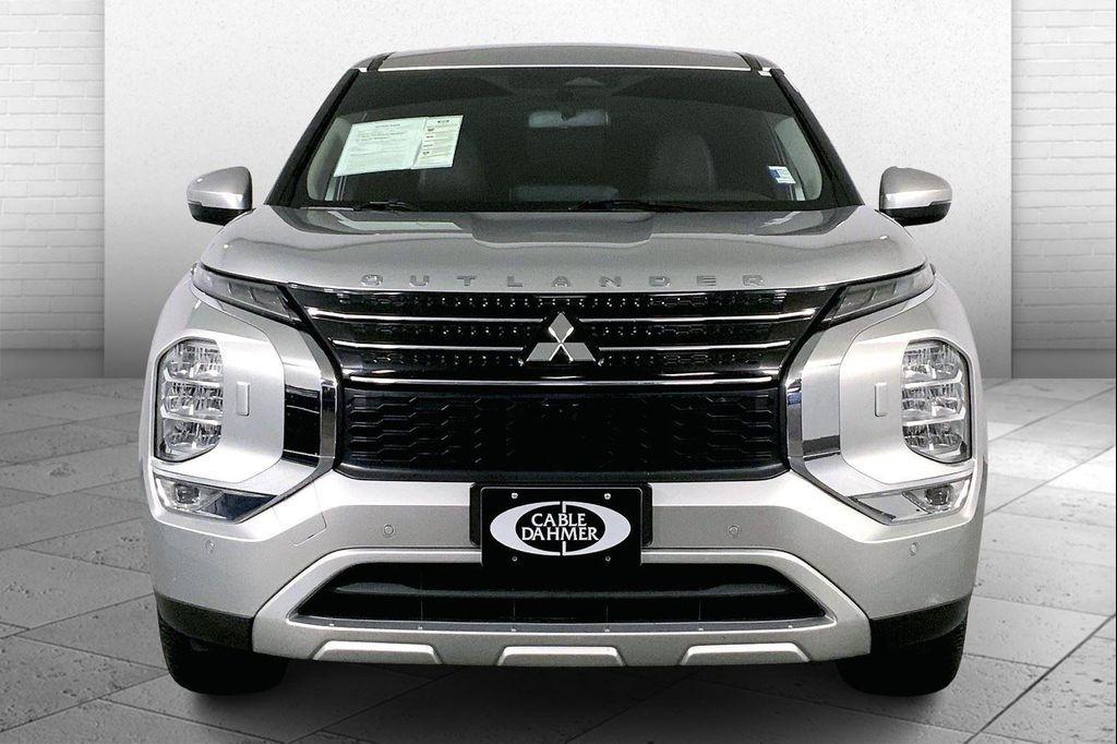 used 2022 Mitsubishi Outlander car, priced at $22,600