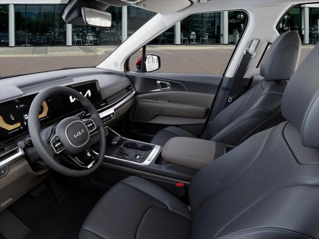 new 2025 Kia Carnival car, priced at $39,175