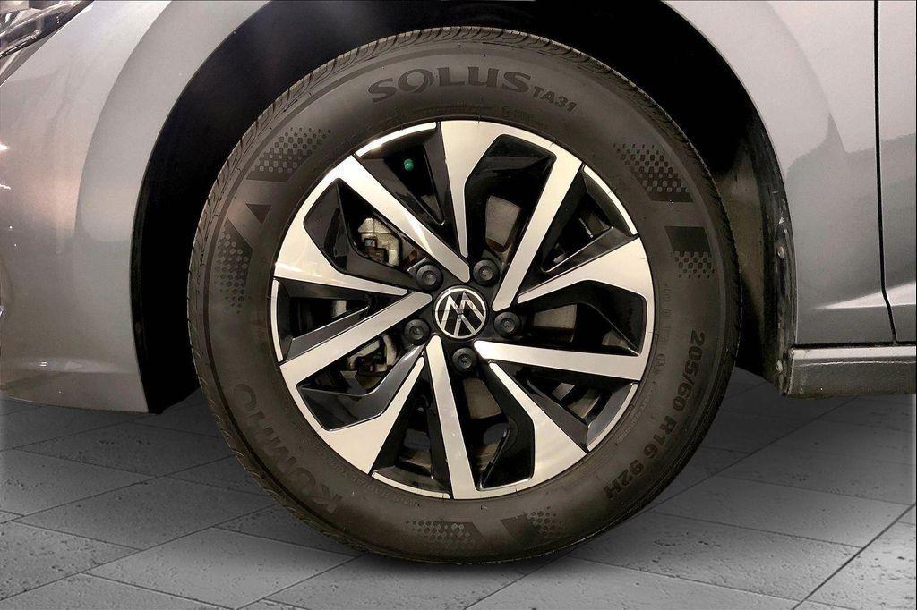 used 2024 Volkswagen Jetta car, priced at $18,700